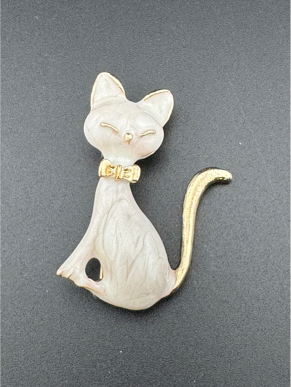 Whimsical White Cat Animal Brooch Pin